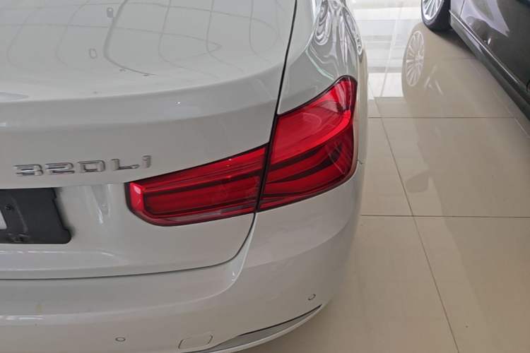 Used BMW 3 Series 2019 320Li Fashion Model Right Rear Taillight