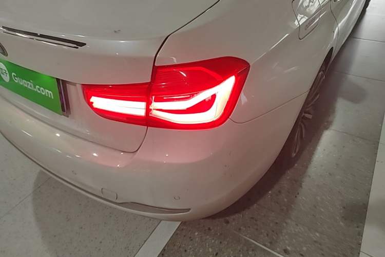Used BMW 3 Series 2019 320Li Fashion Model Right Rear Taillight