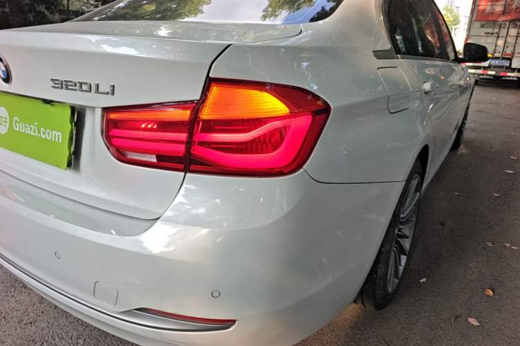 Used BMW 3 Series 2019 320Li Fashion Model Right Rear Taillight