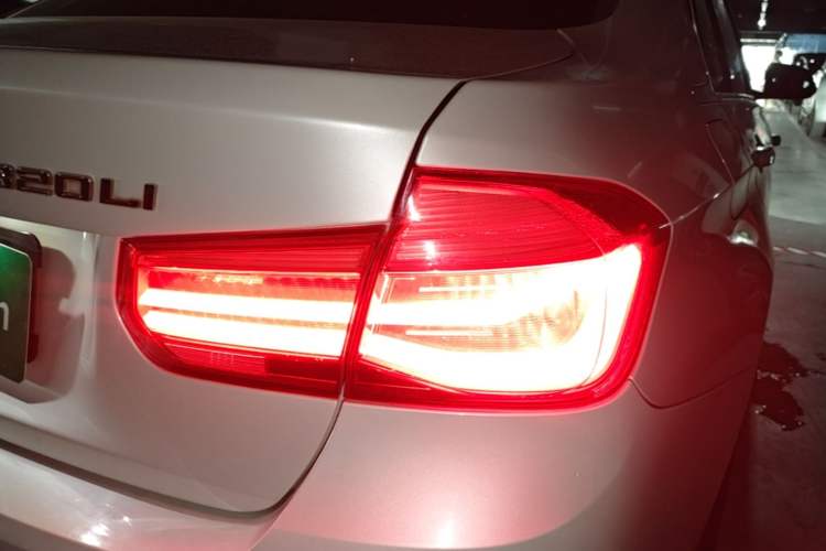 Used BMW 3 Series 2019 320Li Fashion Model Right Rear Taillight