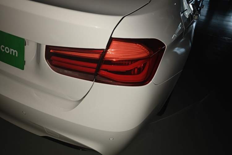 Used BMW 3 Series 2019 320i M Sport Package Right Rear Taillight