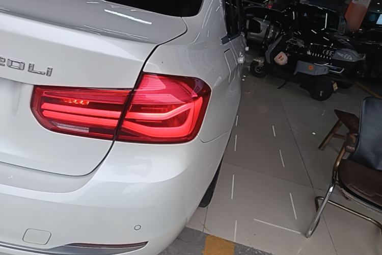 Used BMW 3 Series 2019 320Li Fashion Model Right Rear Taillight
