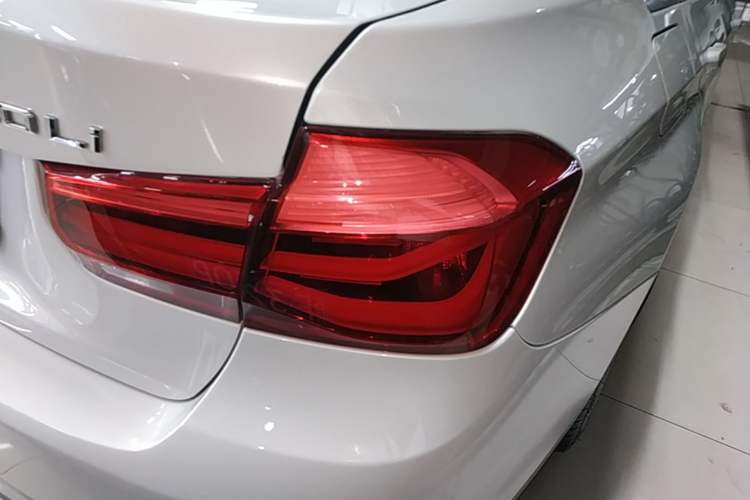 Used BMW 3 Series 2019 320Li Fashion Model Right Rear Taillight