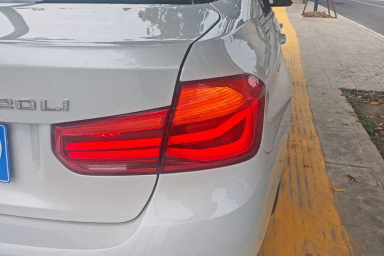 Used BMW 3 Series 2019 320Li Fashion Model Right Rear Taillight