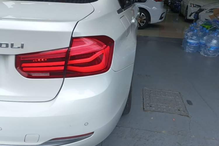Used BMW 3 Series 2019 320Li Fashion Model Right Rear Taillight