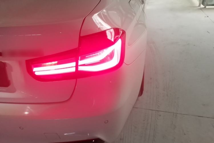 Used BMW 3 Series 2019 320i M Sport Night Edition Right Rear Taillight