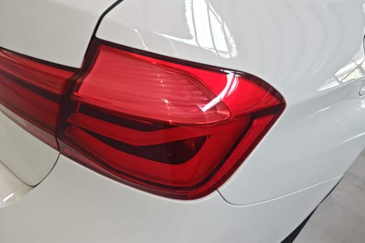 Used BMW 3 Series 2019 320i M Sport Package Right Rear Taillight
