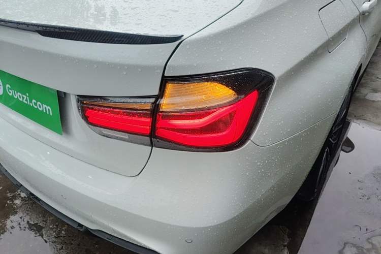 Used BMW 3 Series 2019 320i M Sport Night Edition Right Rear Taillight