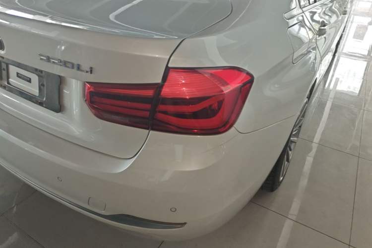 Used BMW 3 Series 2019 320Li Fashion Model Right Rear Taillight