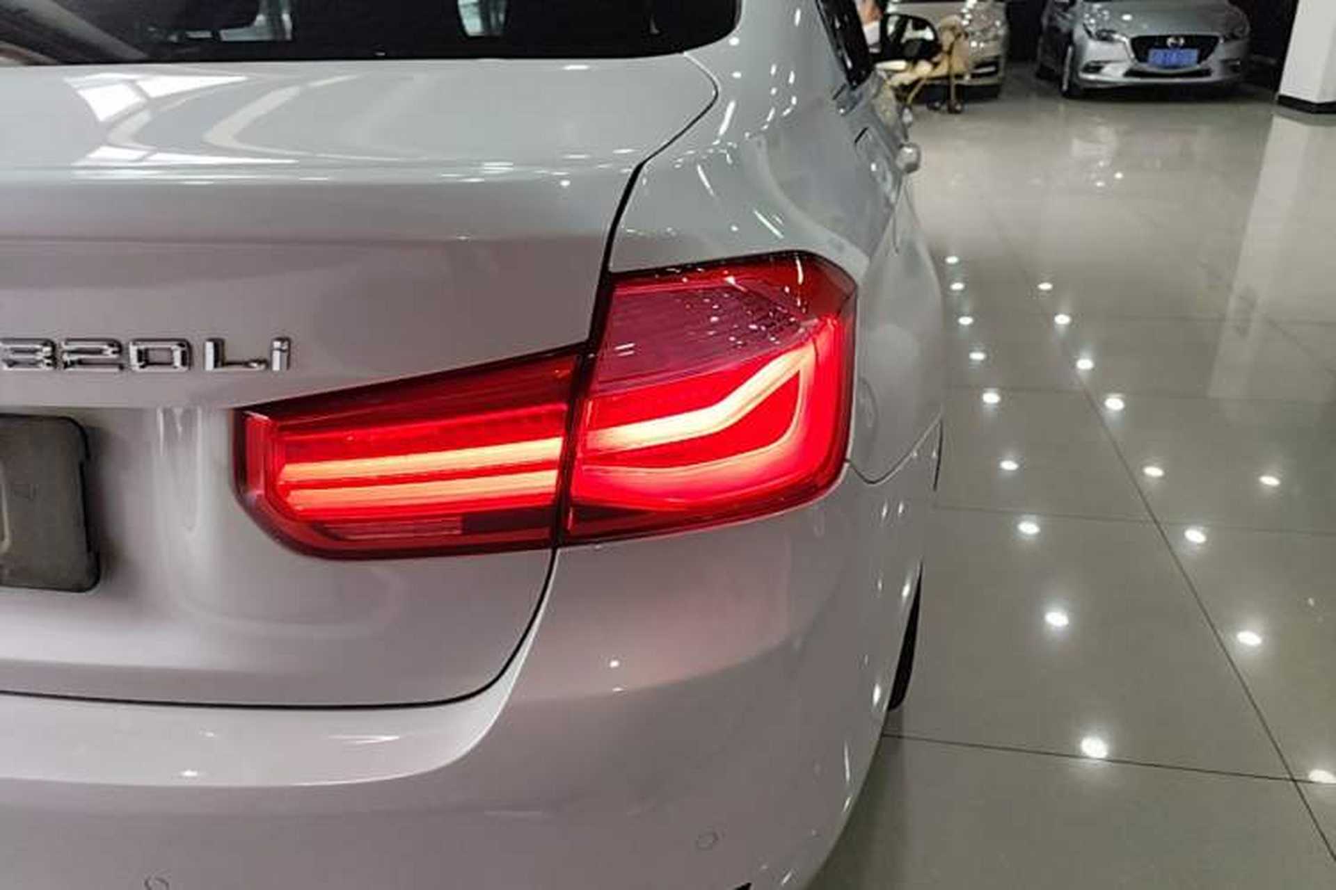 Used BMW 3 Series 2019 320Li Fashion Model Right Rear Taillight