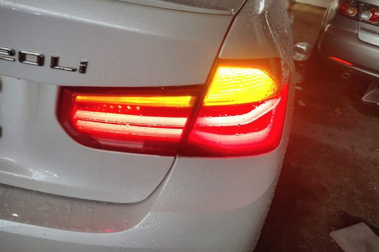 Used BMW 3 Series 2019 320Li Fashion Model Right Rear Taillight