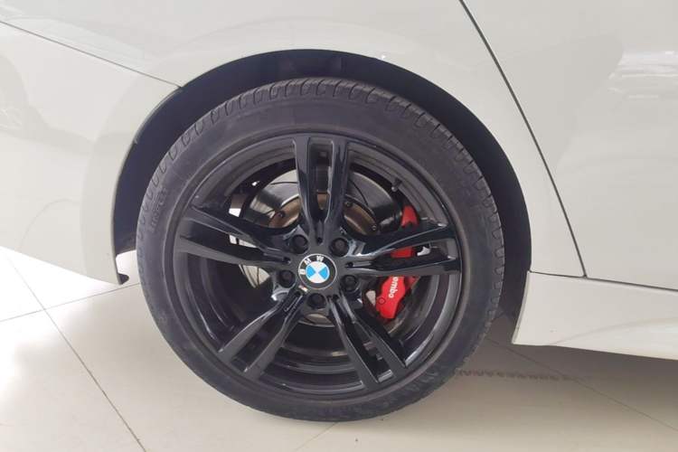 Used BMW 3 Series 2019 320i M Sport Night Edition Right Rear Wheel Hub