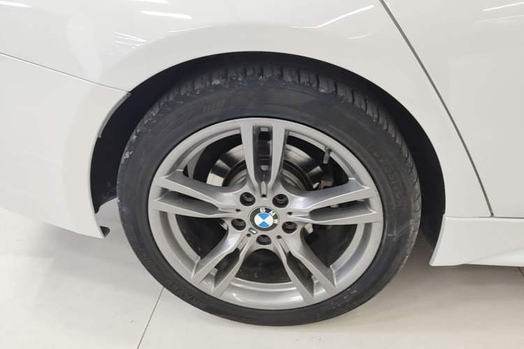 Used BMW 3 Series 2019 320Li M Sport Night Edition Right Rear Wheel Hub