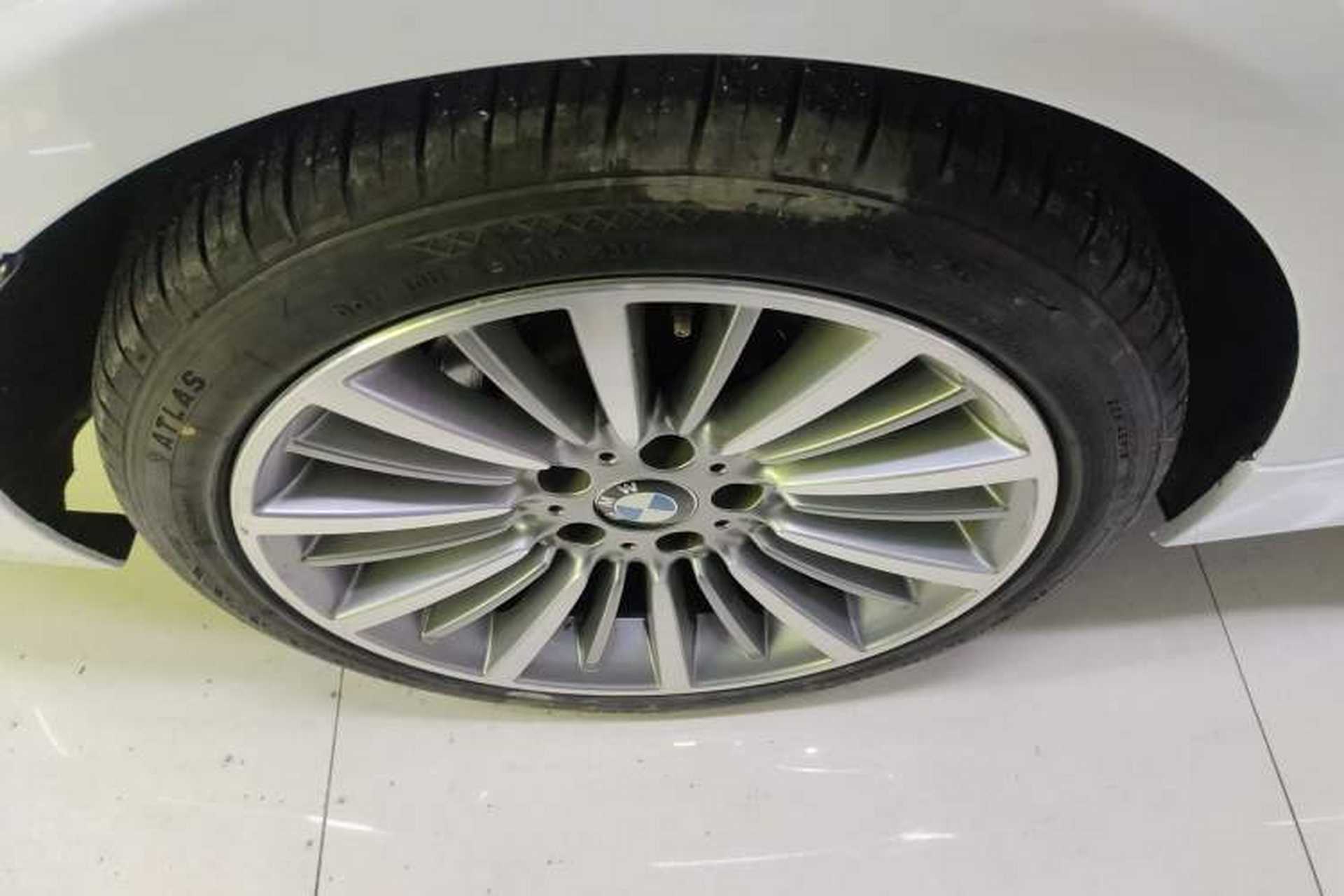 Used BMW 3 Series 2019 320Li Fashion Model Right Rear Wheel Hub