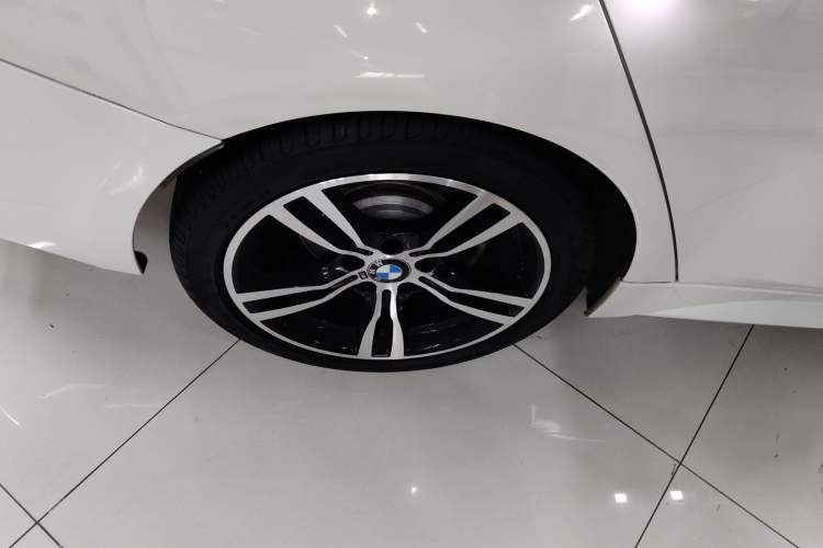 Used BMW 3 Series 2019 320i M Sport Night Edition Right Rear Wheel Hub