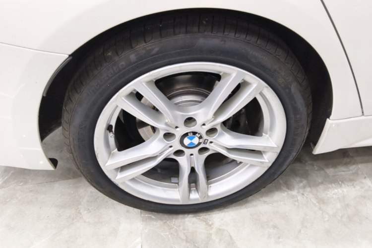Used BMW 3 Series 2019 320i M Sport Package Right Rear Wheel Hub