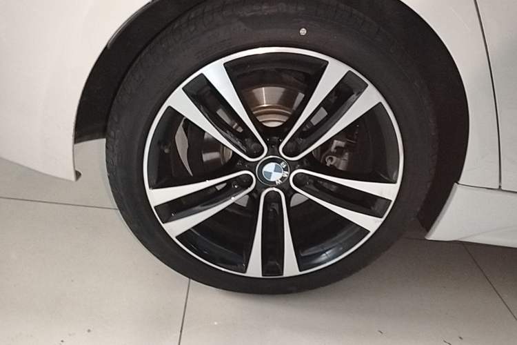 Used BMW 3 Series 2019 320Li M Luxury Package Right Rear Wheel Hub