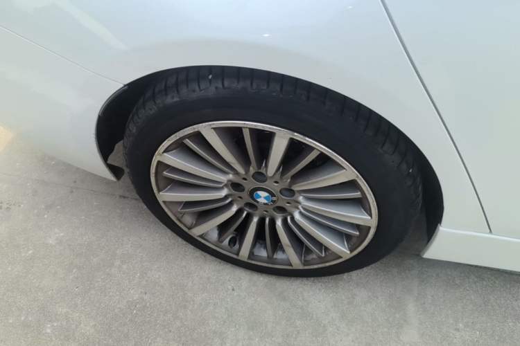 Used BMW 3 Series 2019 320Li xDrive Fashion Model Right Rear Wheel Hub