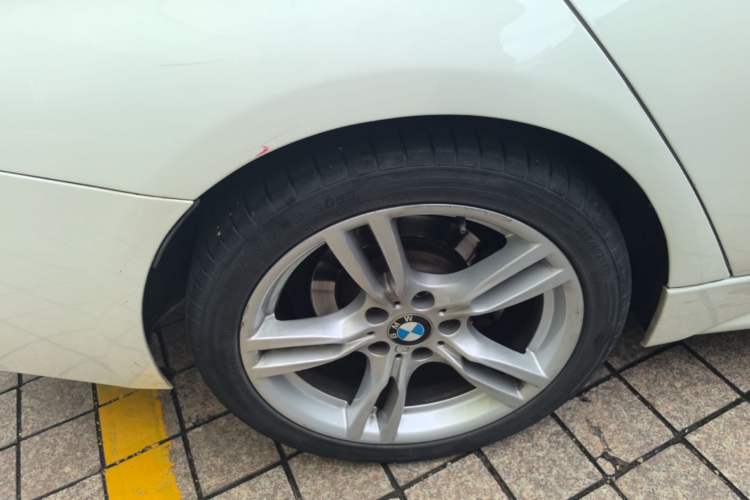 Used BMW 3 Series 2019 320Li M Sport Package Right Rear Wheel Hub