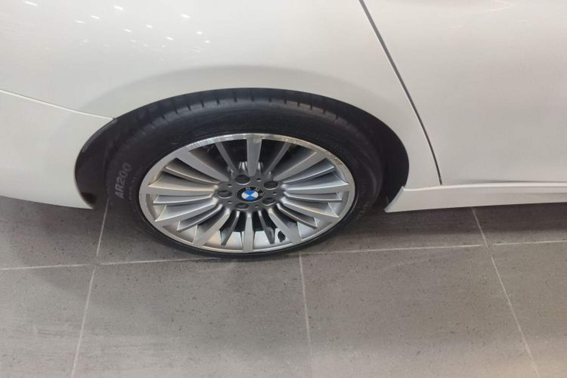 Used BMW 3 Series 2019 320Li Fashion Model Right Rear Wheel Hub