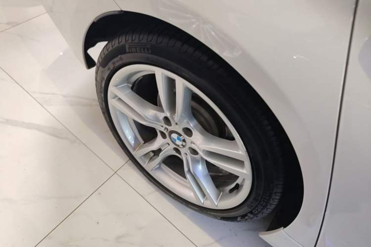Used BMW 3 Series 2019 320Li M Sport Package Right Rear Wheel Hub