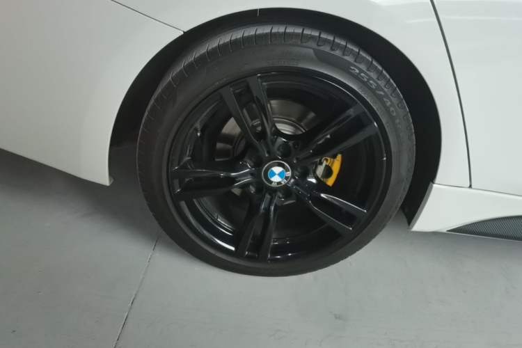 Used BMW 3 Series 2019 320i M Sport Night Edition Right Rear Wheel Hub