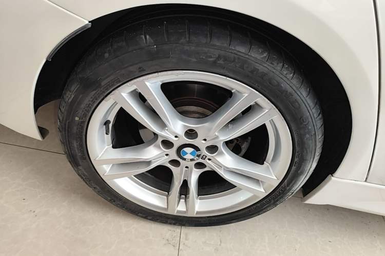 Used BMW 3 Series 2019 320Li M Sport Package Right Rear Wheel Hub