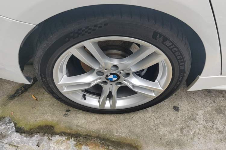 Used BMW 3 Series 2019 320Li M Sport Package Right Rear Wheel Hub