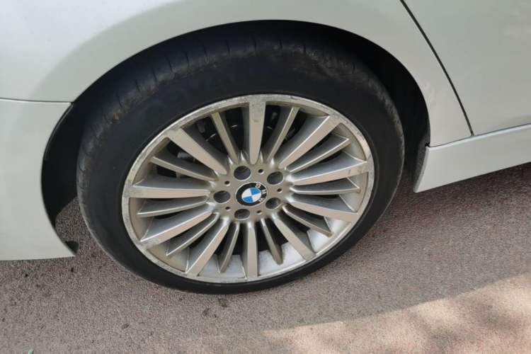 Used BMW 3 Series 2019 320Li Fashion Model Right Rear Wheel Hub