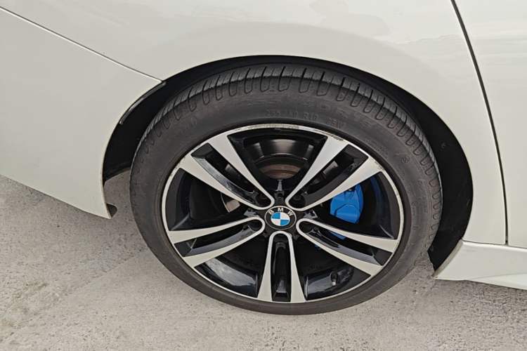 Used BMW 3 Series 2019 320Li M Luxury Package Right Rear Wheel Hub