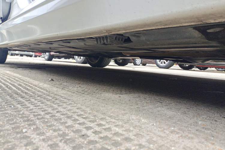 Used BMW 3 Series 2019 320Li Fashion Model Right Side Sill
