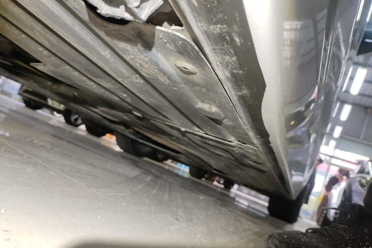 Used BMW 3 Series 2019 320Li Fashion Model Right Side Sill