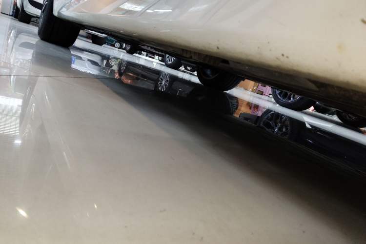 Used BMW 3 Series 2019 320i M Sport Night Edition Right Side Sill