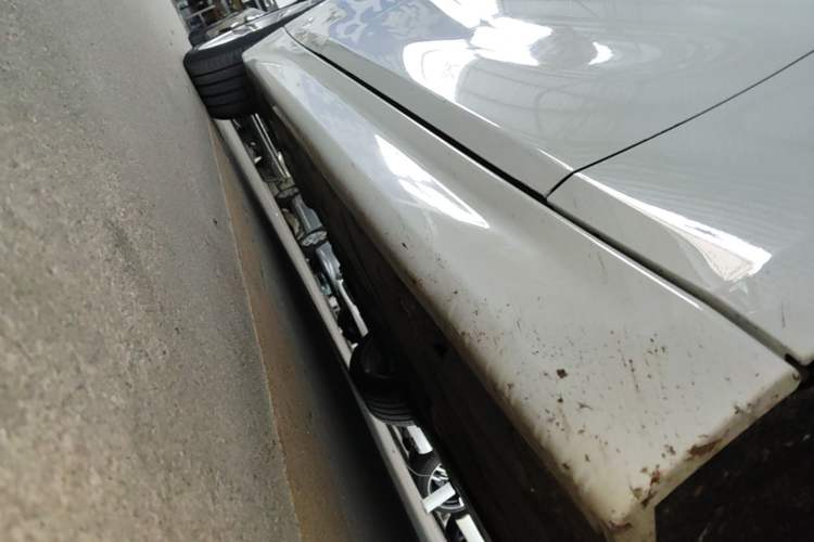 Used BMW 3 Series 2019 320i M Sport Package Right Side Sill