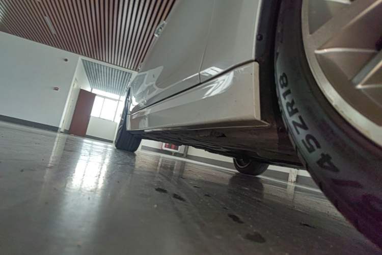 Used BMW 3 Series 2019 320Li Fashion Model Right Side Sill