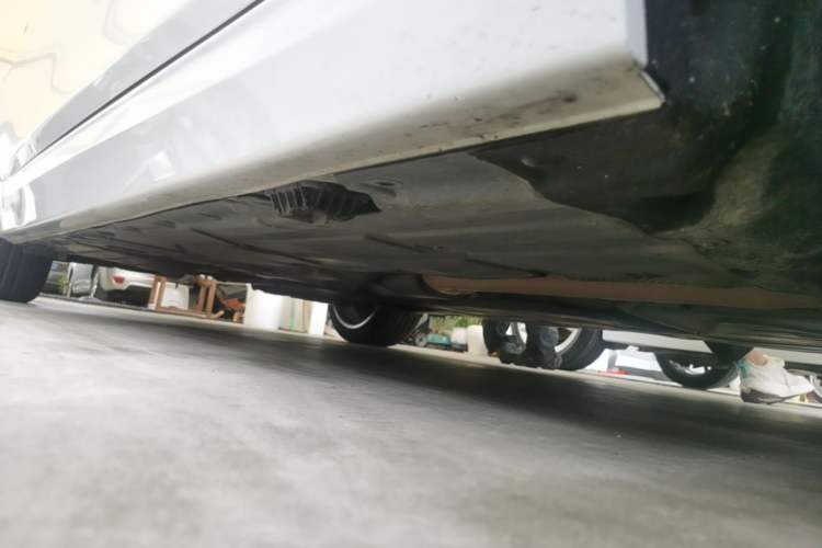 Used BMW 3 Series 2019 320Li Fashion Model Right Side Sill