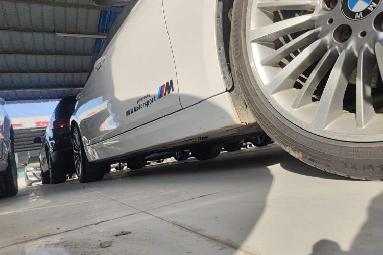 Used BMW 3 Series 2019 320Li Fashion Model Right Side Sill