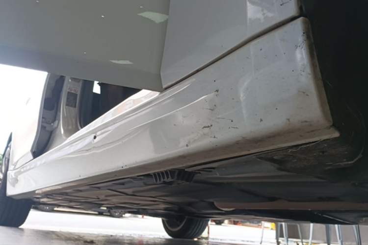 Used BMW 3 Series 2019 320Li Fashion Model Right Side Sill