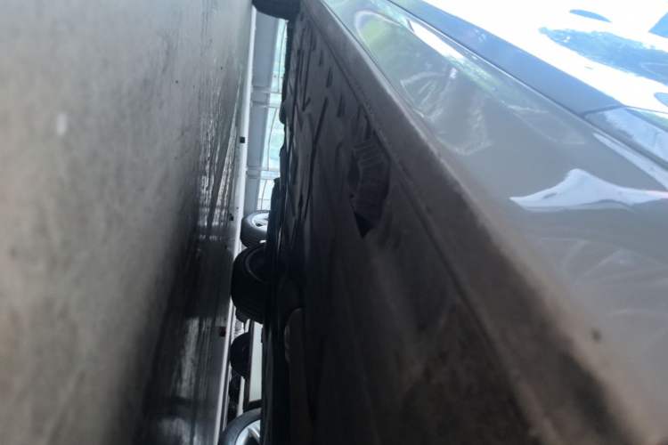 Used BMW 3 Series 2019 320Li Fashion Model Right Side Sill