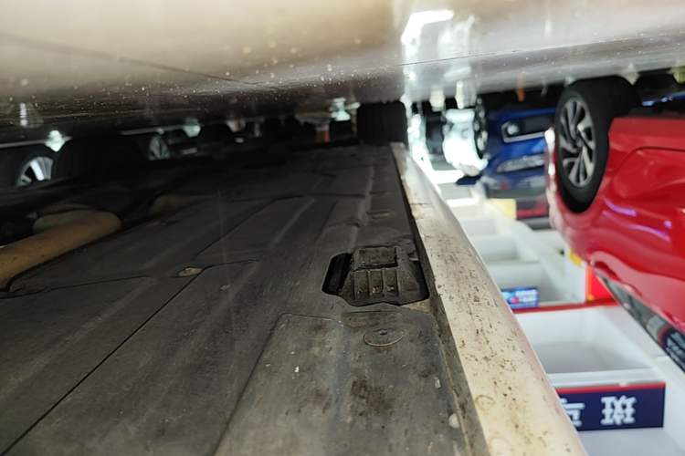 Used BMW 3 Series 2019 320Li M Sport Package Right Side Sill