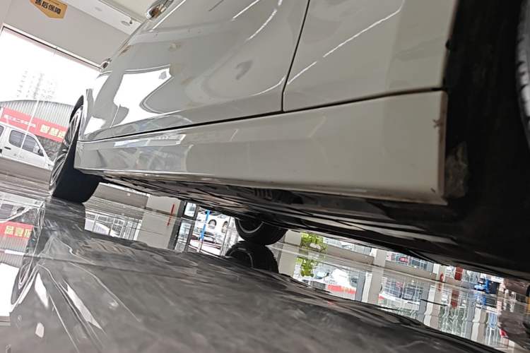 Used BMW 3 Series 2019 320Li Fashion Model Right Side Sill