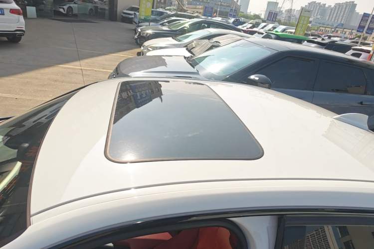 Used BMW 3 Series 2019 320i M Sport Package Roof