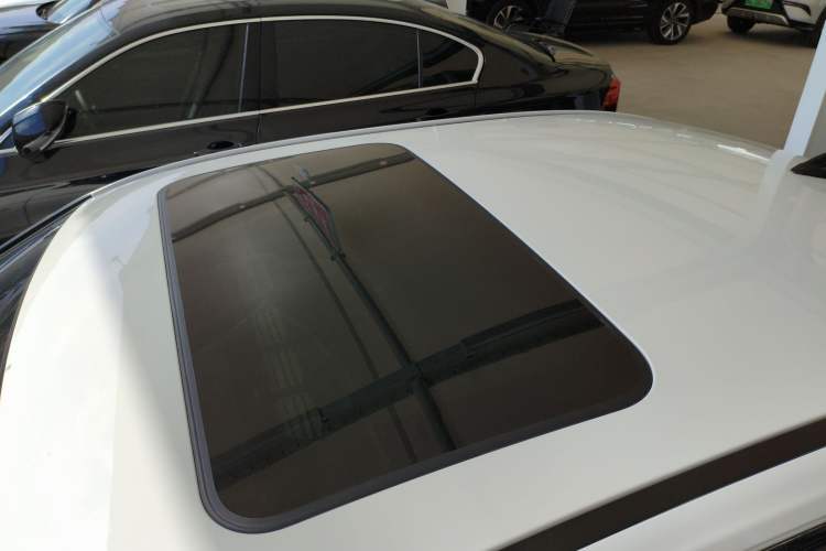 Used BMW 3 Series 2019 320Li M Sport Package Roof