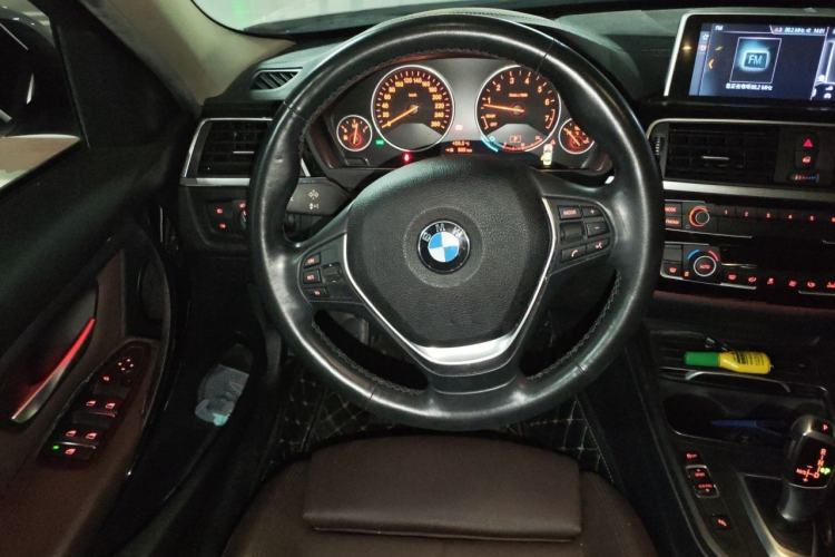 Used BMW 3 Series 2019 320Li Fashion Model Steering Wheel
