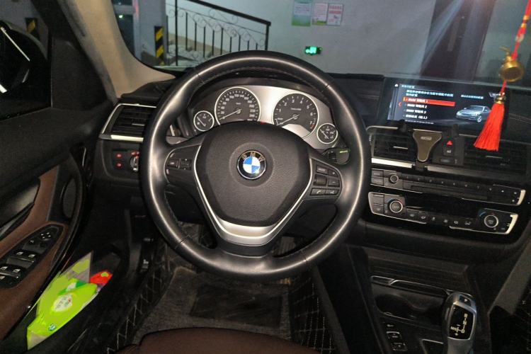 Used BMW 3 Series 2019 320Li Fashion Model Steering Wheel