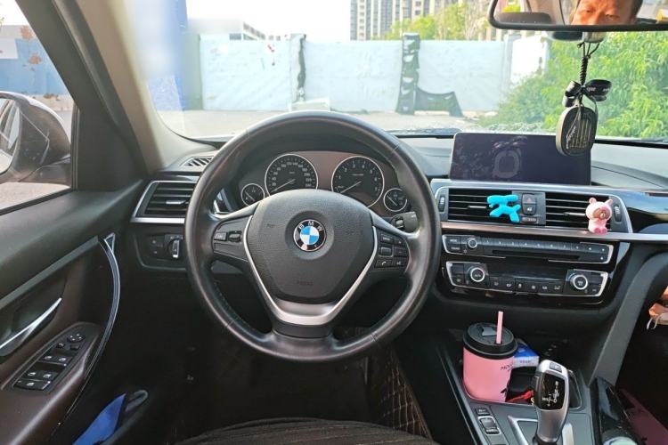 Used BMW 3 Series 2019 320Li Fashion Model Steering Wheel