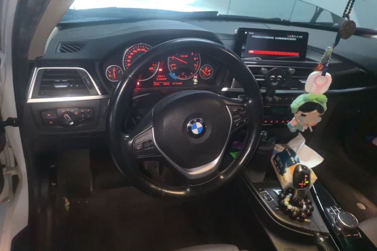 Used BMW 3 Series 2019 320Li Fashion Model Steering Wheel