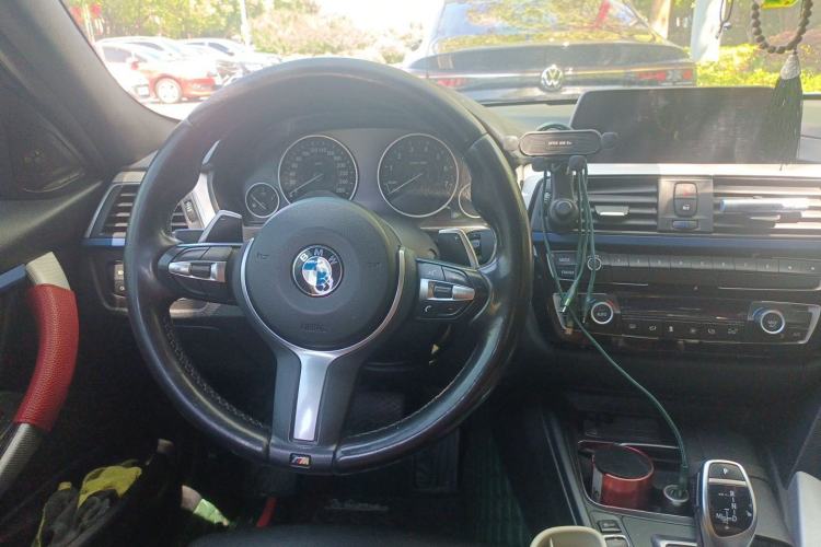 Used BMW 3 Series 2019 320i M Sport Package Steering Wheel