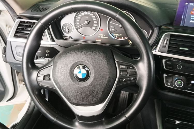 Used BMW 3 Series 2019 320Li Fashion Model Steering Wheel