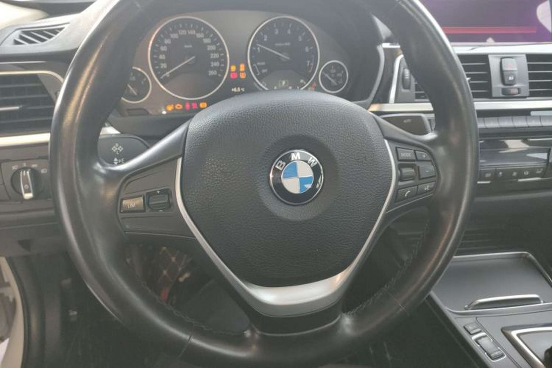 Used BMW 3 Series 2019 320Li Fashion Model Steering Wheel